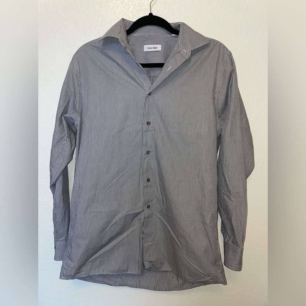 Calvin Klein striped casual button down shirt, size 15 32/33
